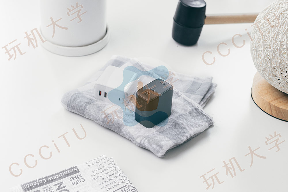 手机充电头，快充慢充