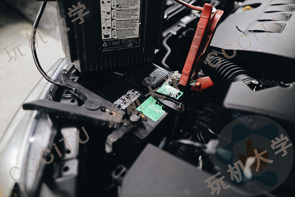 汽车铅酸蓄电池